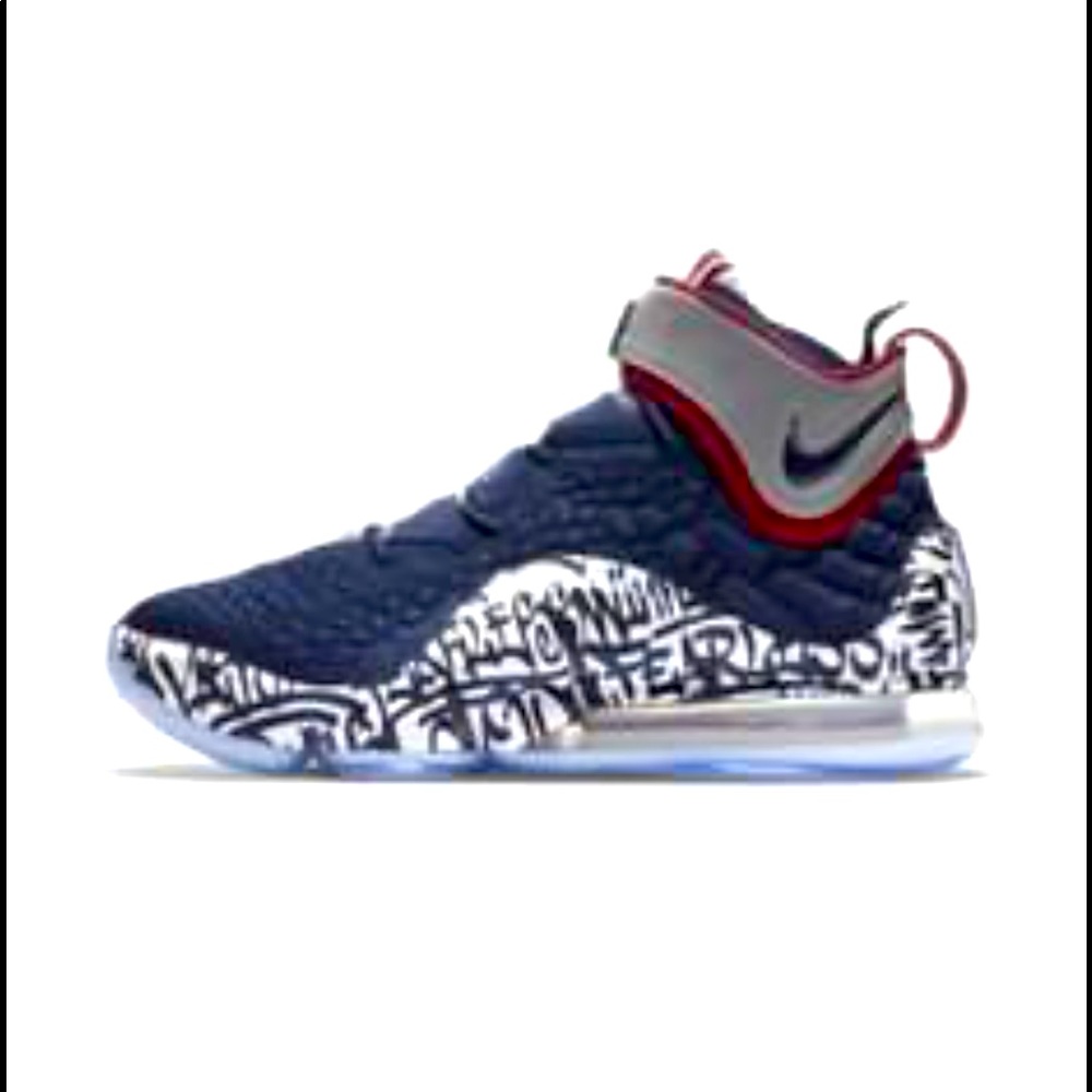 Lebron James New Mens basketball shoes in box size 6.5